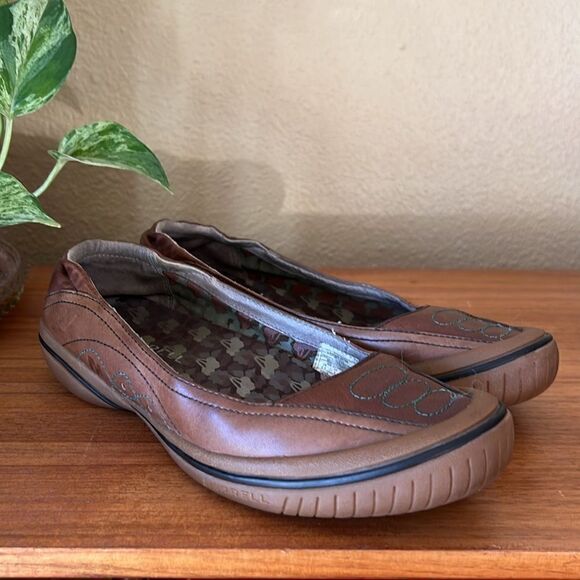 Merrell shoes  - Picture 1 of 9